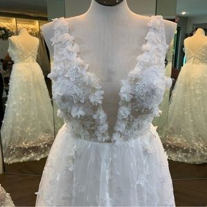 3D Lace A-line Wedding Dress